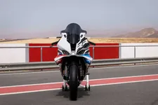 -bmw-presents-the-new-bmw-s-1000-rr-10-2024-2248px.webp