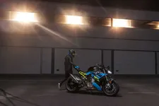 P90572555-the-new-bmw-s-1000-r-10-2024-2248px.webp