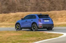 Abarth 600e Scorpionissima_11.webp