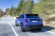 Abarth 600e Scorpionissima_15.webp
