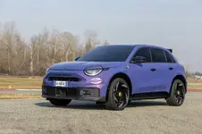 Abarth 600e Scorpionissima_25.webp