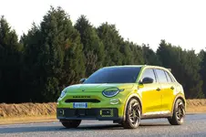 Abarth 600e Turismo(14).webp