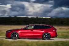 90576208-the-all-new-bmw-m5-touring-10-2024-2250px.webp