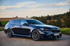 90576110-the-all-new-bmw-m5-touring-10-2024-2250px.webp