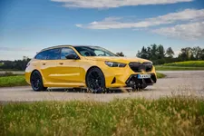 90576412-the-all-new-bmw-m5-touring-10-2024-2250px.webp