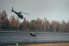 14 BUGATTI W16 Mistral World Record.webp