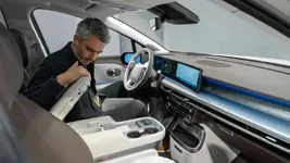 Hyundai%20Ioniq%209%20-%20Richard%20Ingram%20-2.webp