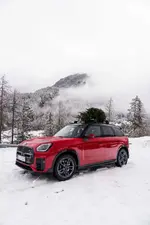 05-mini-countryman-s-all4-in-winter-12-2024-1000px.webp
