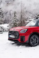 06-mini-countryman-s-all4-in-winter-12-2024-1000px.webp