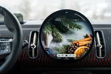 -personal-mode-with-christmas-photo-12-2024-2250px.webp