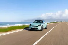 P90542426-mini-cooper-s-04-2024-2250px.webp