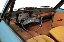 DB2024AU01945_large.webp