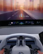 980-bmw-panoramic-idrive-3d-head-up-display-1200px.webp