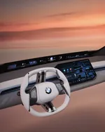 P90583985-bmw-panoramic-idrive-1200px.webp