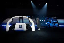 w-group-and-the-bmw-panoramic-idrive-at-ces-2250px.webp