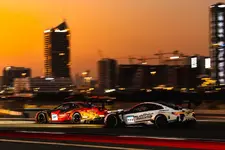 series-24-hours-dubai-customer-racing-parad-2250px.webp