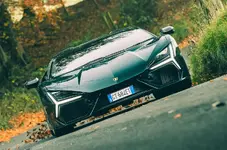 lamborghini-revuelto-review-2024-29.webp