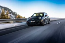 85062-mini-cooper-john-cooper-works-01-2025-2250px.webp