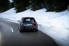 85071-mini-cooper-john-cooper-works-01-2025-2250px.webp