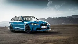 53-the-first-ever-bmw-m3-cs-touring-01-2025-2668px.webp