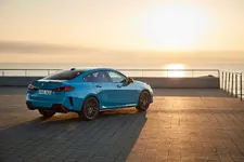 w-m235-xdrive-gran-coupe-miami-blue-02-2025-2250px.webp
