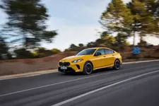 m235-xdrive-gran-coupe-speed-yellow-02-2025-2250px.webp