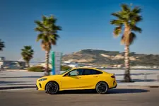 m235-xdrive-gran-coupe-speed-yellow-02-2025-2250px.webp
