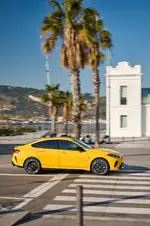 -m235-xdrive-gran-coupe-speed-yellow-02-2025-999px.webp