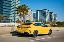 m235-xdrive-gran-coupe-speed-yellow-02-2025-2250px.webp