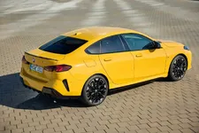m235-xdrive-gran-coupe-speed-yellow-02-2025-2250px.webp