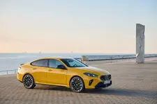 m235-xdrive-gran-coupe-speed-yellow-02-2025-2250px.webp