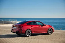 ew-bmw-2-series-gran-coupe-fire-red-02-2025-2250px.webp