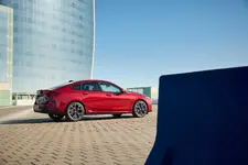 ew-bmw-2-series-gran-coupe-fire-red-02-2025-2249px.webp