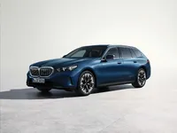 51942-the-new-bmw-540d-xdrive-touring-05-24-2000px.webp
