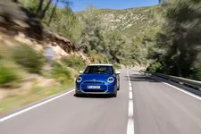 P90550284-mini-cooper-se-05-2024-2250px.webp