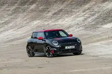 the-mini-john-cooper-works-electric-10-2024-2250px.webp