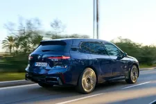 new-bmw-ix-m70-xdrive-tansanit-blue-03-2025-2249px.webp
