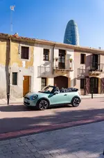 P90588674-mini-cooper-convertible-s-04-2025-999px.webp