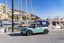 P90588684-mini-cooper-convertible-s-04-2025-2250px.webp