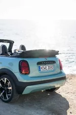 P90588696-mini-cooper-convertible-s-04-2025-999px.webp