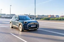 P90576923-mini-aceman-se-11-2024-2249px.webp