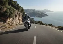 P90596236-the-new-bmw-r-1300-rs-04-2025-2163px.webp