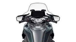 P90596295-the-new-bmw-r-1300-rt-04-2025-2666px.webp