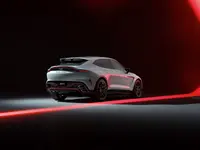 Aston Martin DBX S_11.webp