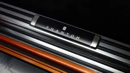 P90597249-rolls-royce-phantom-2665px.webp