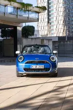 588635-the-mini-cooper-convertible-s-04-2025-999px.webp