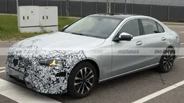 mercedes-clase-c-facelift-fotos-espia-2026-2025108086-1746784266_3.webp
