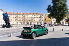 -mini-john-cooper-works-convertible-04-2025-2249px.webp
