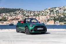 -mini-john-cooper-works-convertible-04-2025-2250px.webp