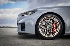 P90600886-the-new-bmw-m2-cs-2249px.webp